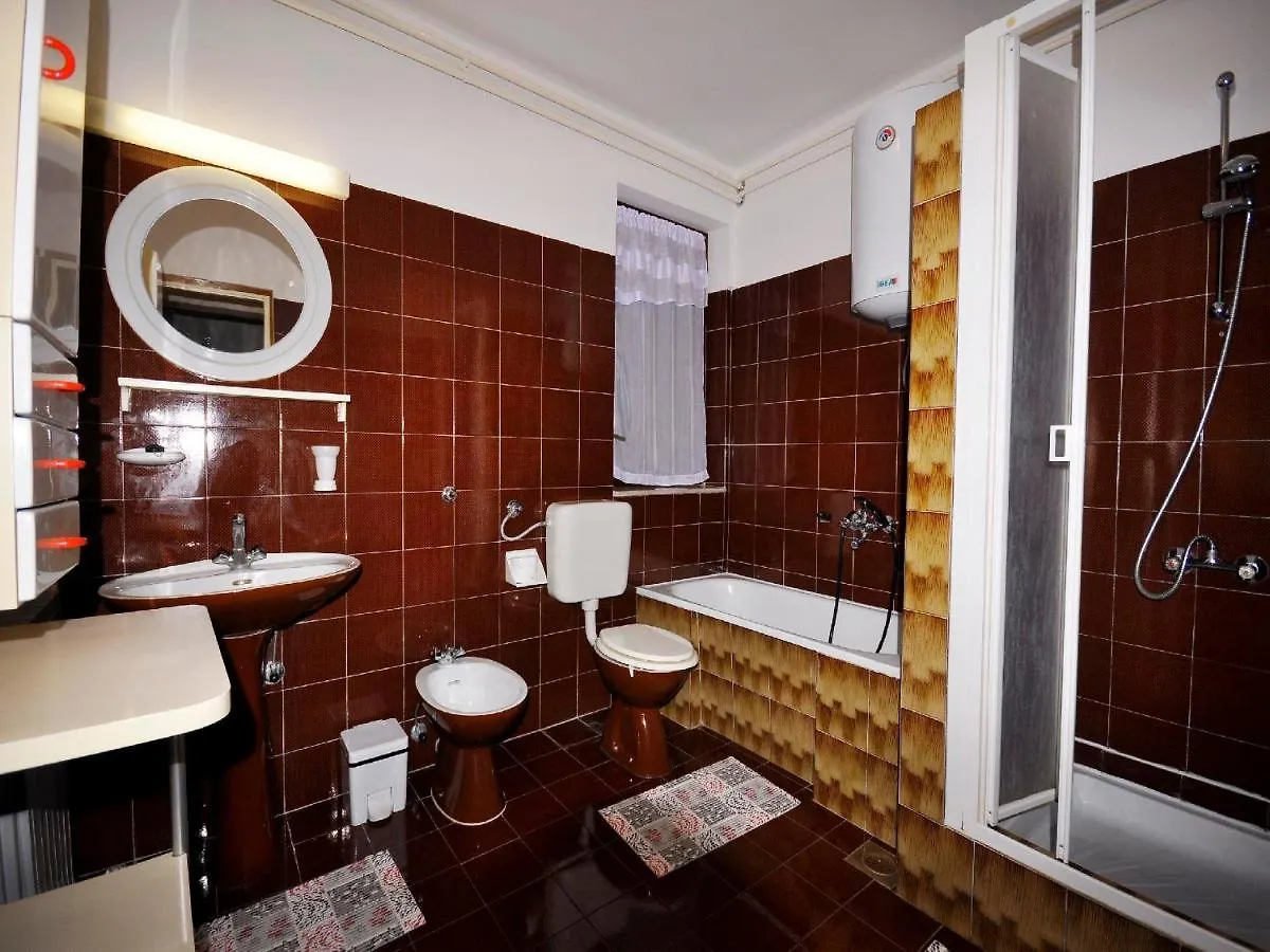 Apartments Paliska Rabac Guest house