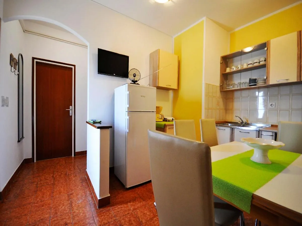 Guest house Apartments Paliska Rabac